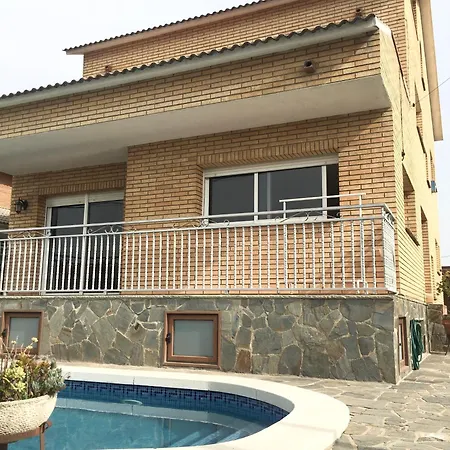Homestay Casa De Aurora *